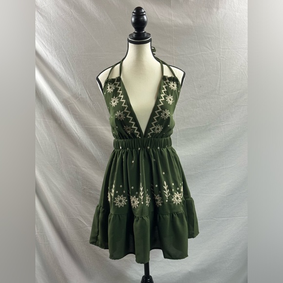 Boho Floral Embroidered Deep V-Neck Dress Green - Picture 7 of 10